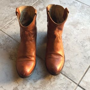 Brown leather Frye boots